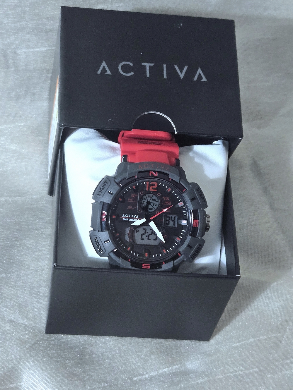 Activa Analog-Digital Men's Watch by Invicta
